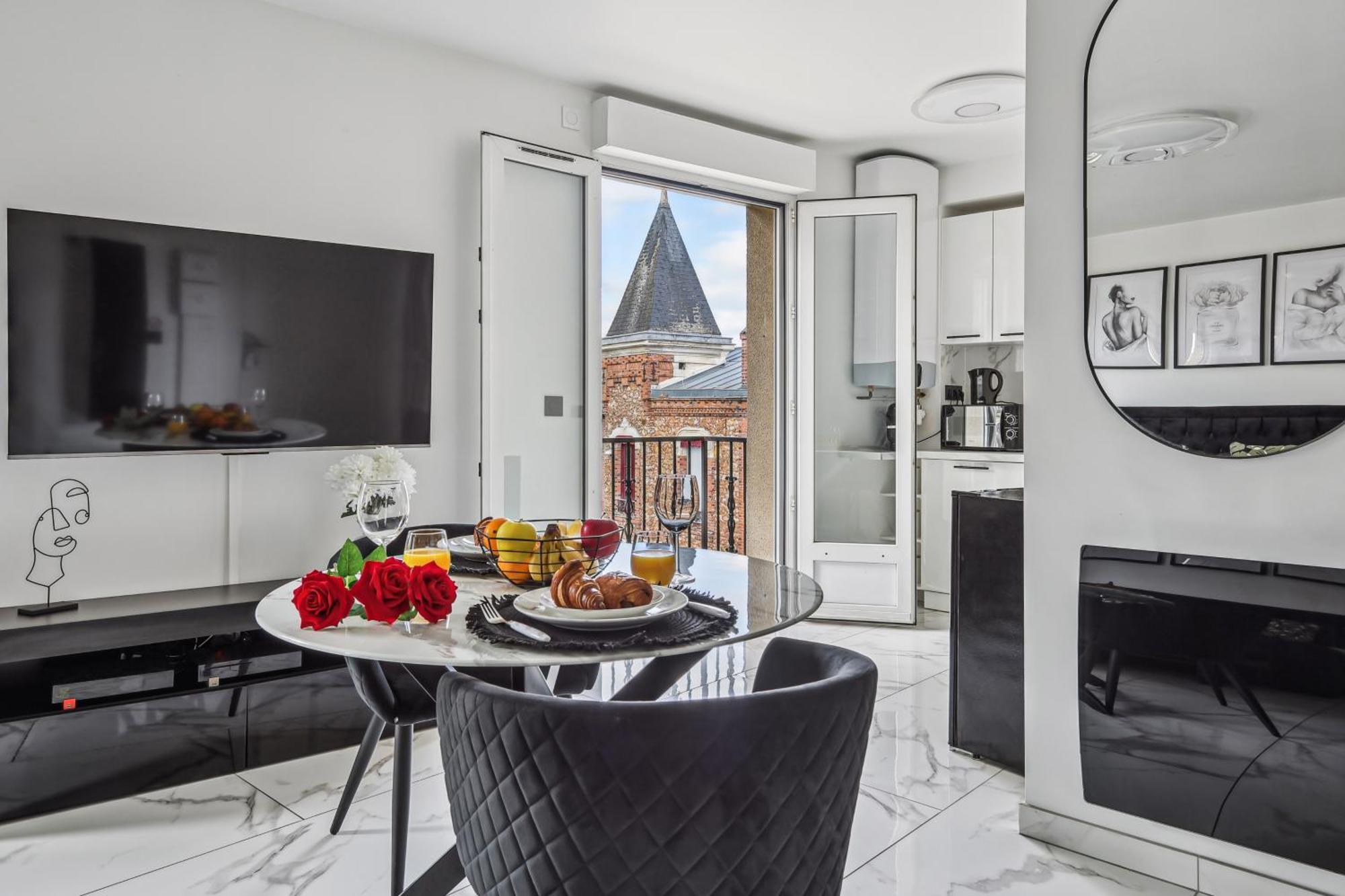 Studio Avec Jacuzzi & Vue Sur Le Parc Soubiran Dammarie-lè-Lys Екстериор снимка